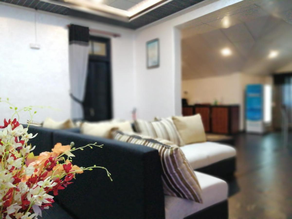 Taj Residence Puttalam Exterior foto