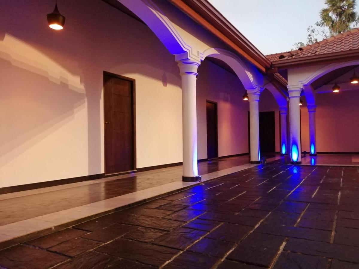 Taj Residence Puttalam Exterior foto